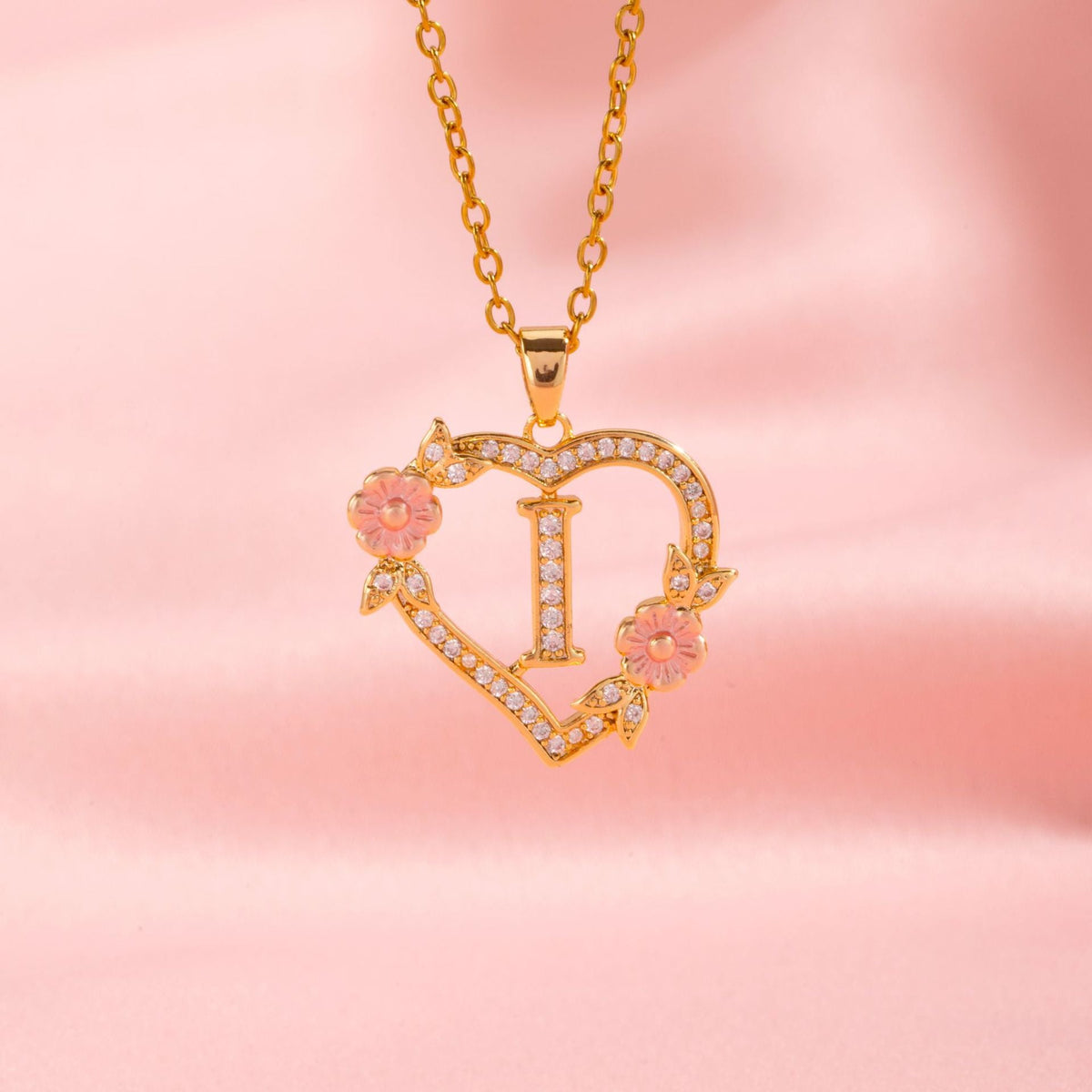 Naszyjnik kwiatowy Charm Initial | Złoto