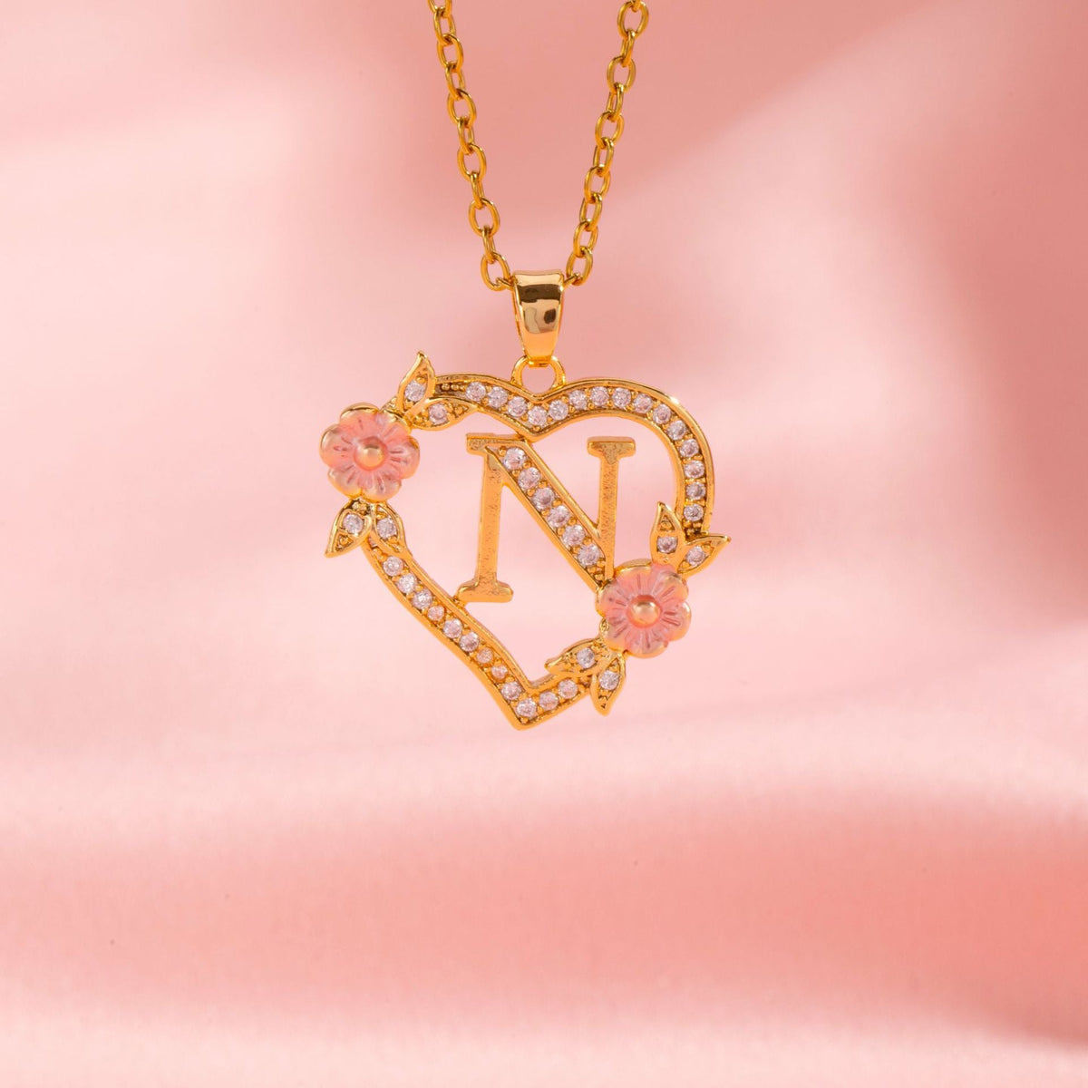 Naszyjnik kwiatowy Charm Initial | Złoto