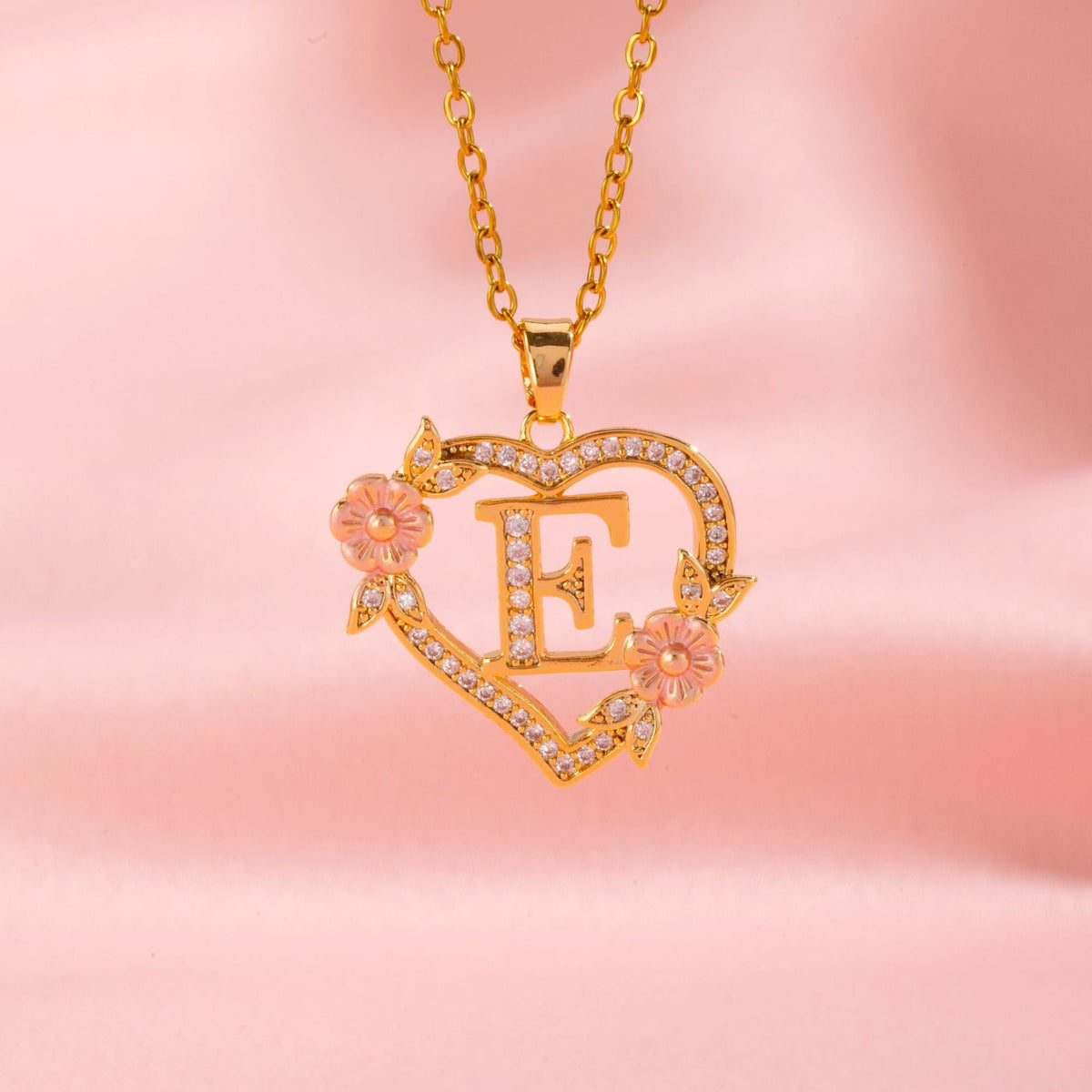 Naszyjnik kwiatowy Charm Initial | Złoto