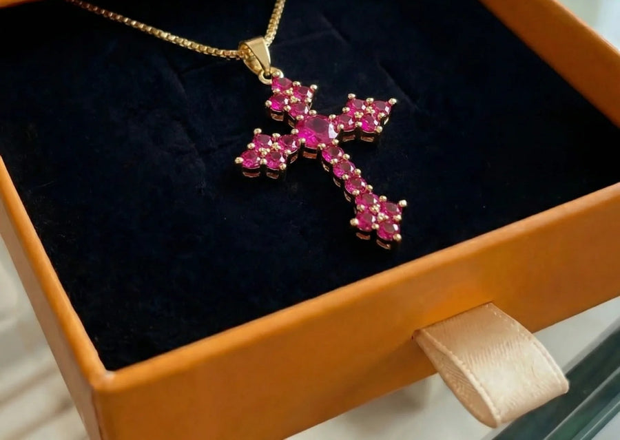 Naszyjnik różowy Cluster Cross | Złoto