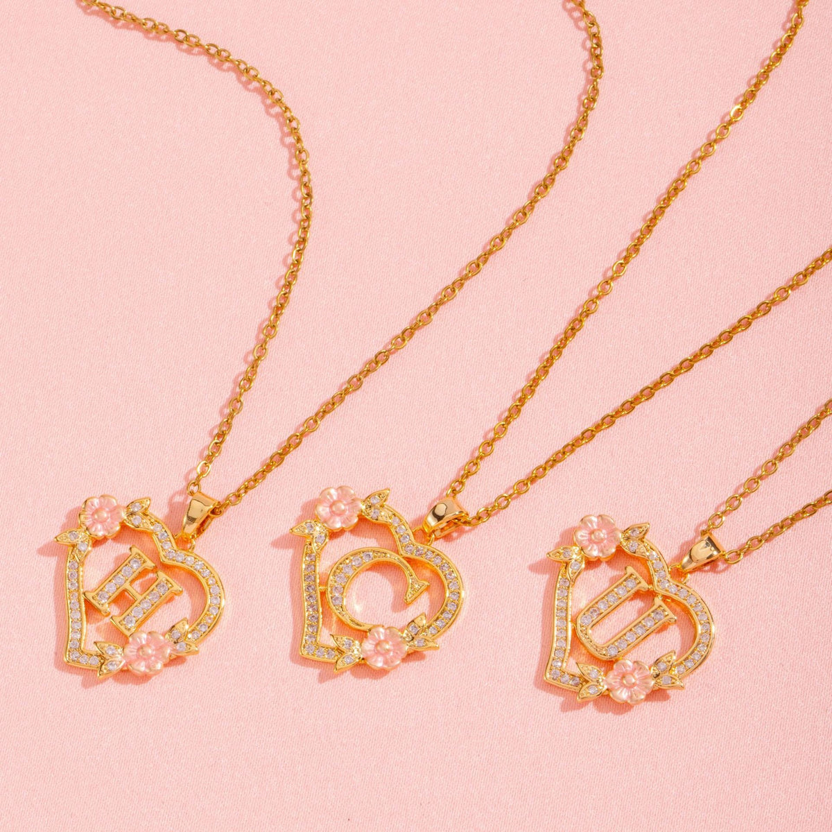Naszyjnik kwiatowy Charm Initial | Złoto