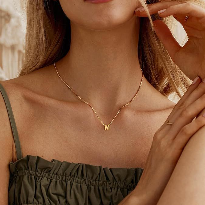 Naszyjnik Love letter initial | Złoto