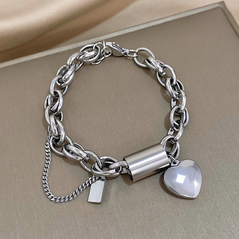 Bransoletka sercowa masywna | Złoto